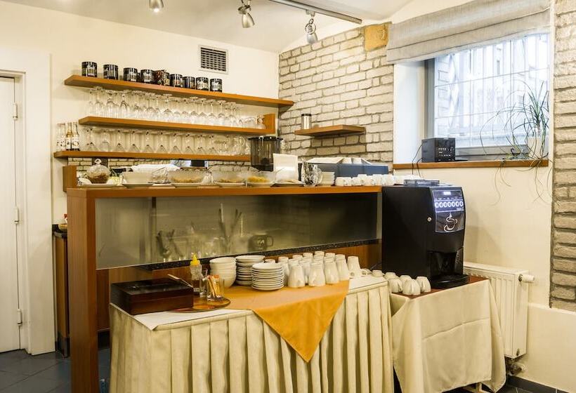 بنسيون Villa A. Malka