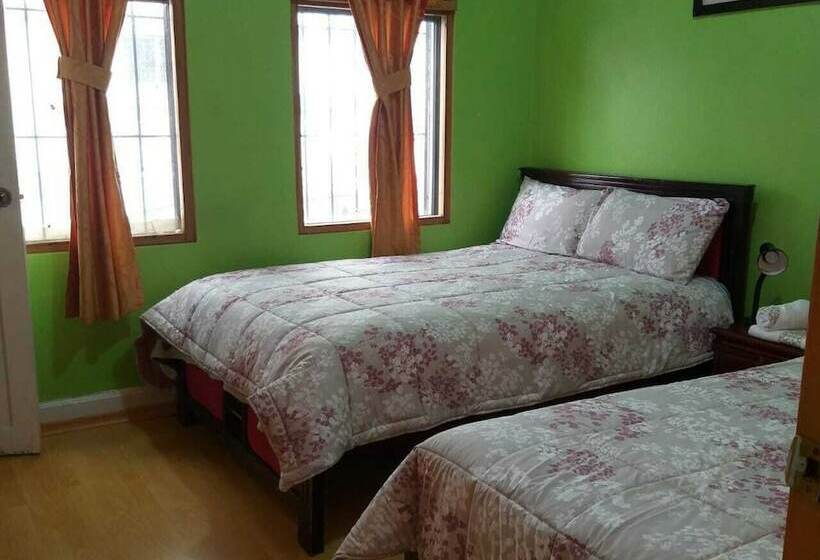 پانسیون Whipala Hostal