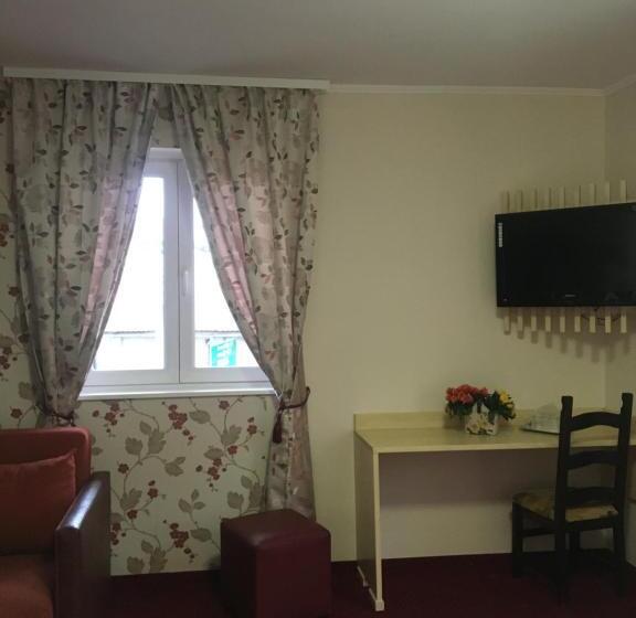 Pension La Viorel Isaila