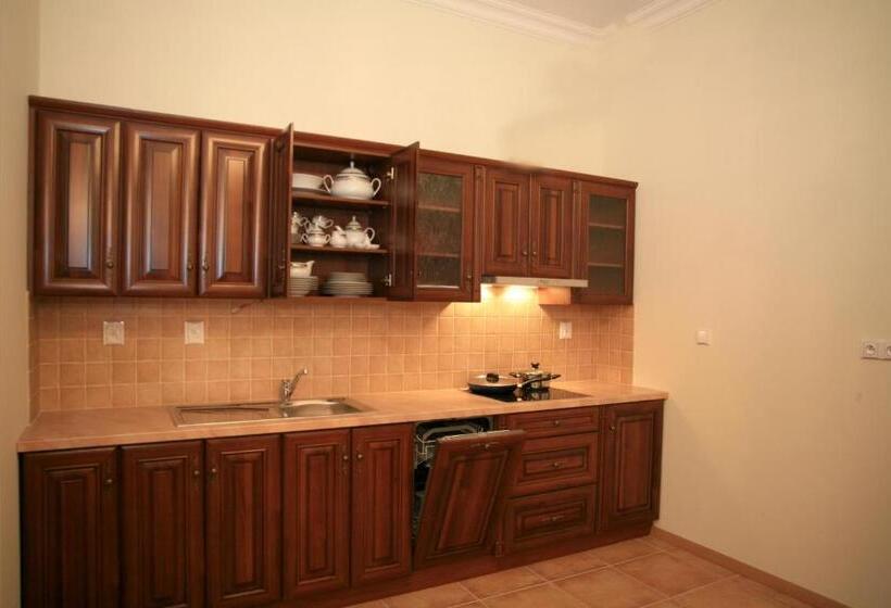 Slunecni Lazne Apartments