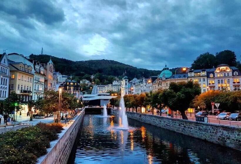 Slunecni Lazne Apartments