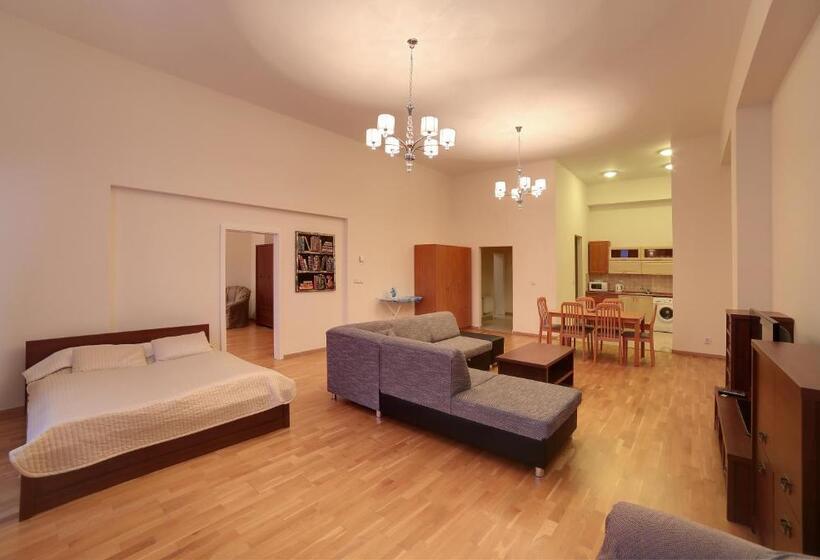 Slunecni Lazne Apartments