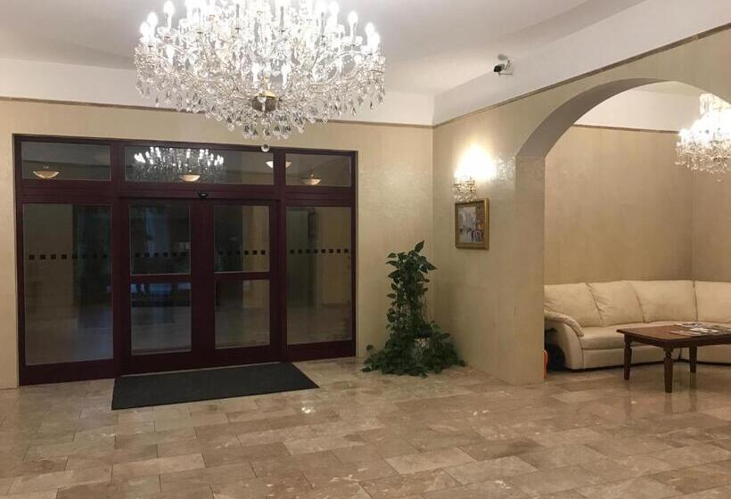 Slunecni Lazne Apartments