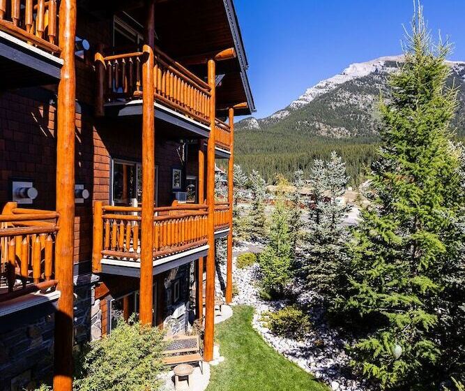 הוסטל A Bear And Bison Country Inn