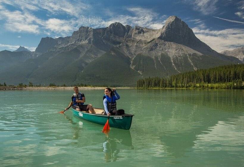 הוסטל A Bear And Bison Country Inn