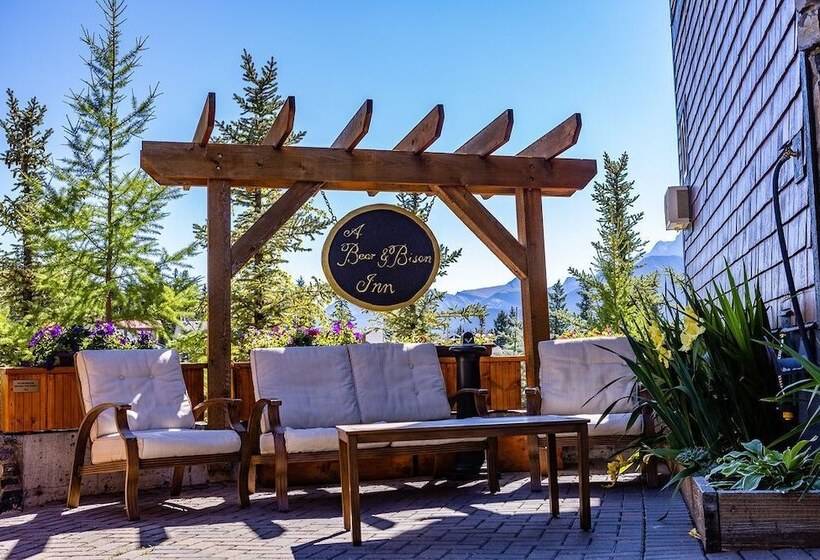 הוסטל A Bear And Bison Country Inn