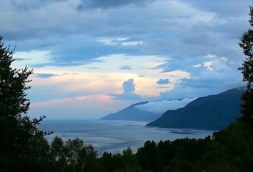 فندق صغير Auberge Cap Aux Corbeaux