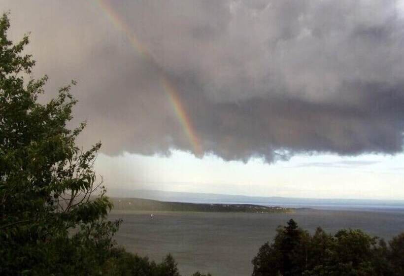 فندق صغير Auberge Cap Aux Corbeaux