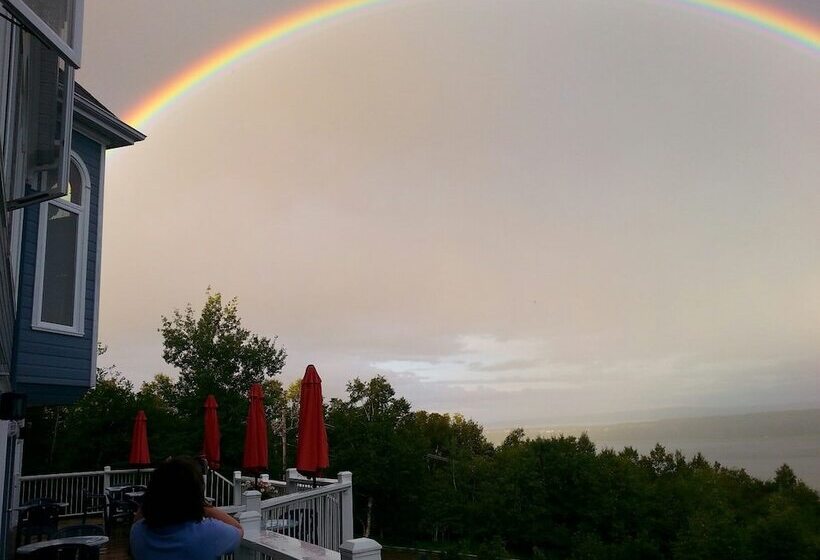 فندق صغير Auberge Cap Aux Corbeaux