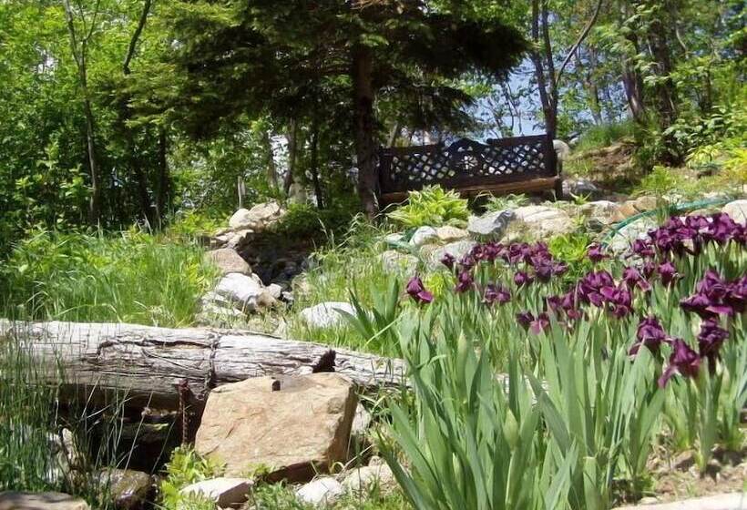 فندق صغير Auberge Cap Aux Corbeaux