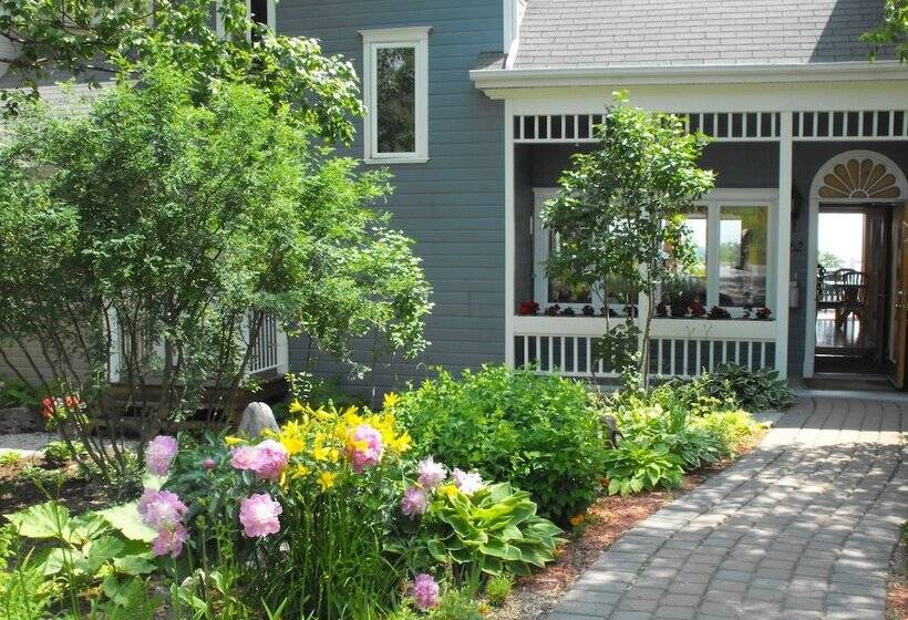 فندق صغير Auberge Cap Aux Corbeaux