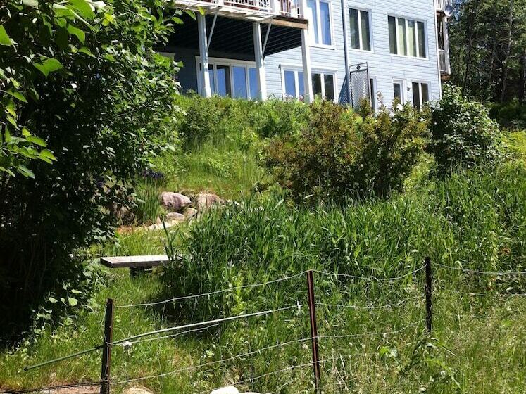 فندق صغير Auberge Cap Aux Corbeaux