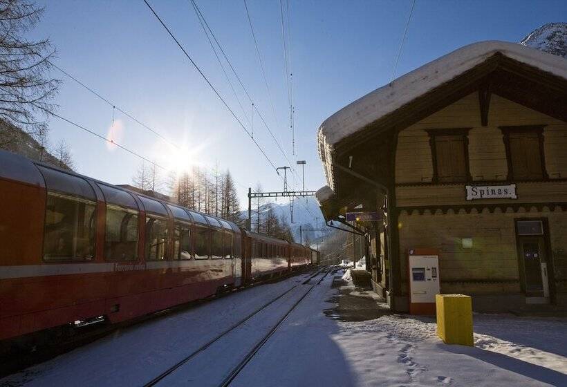 הוסטל Gasthaus Spinas