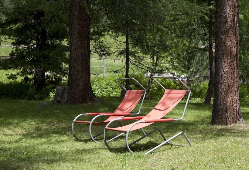 הוסטל Gasthaus Spinas