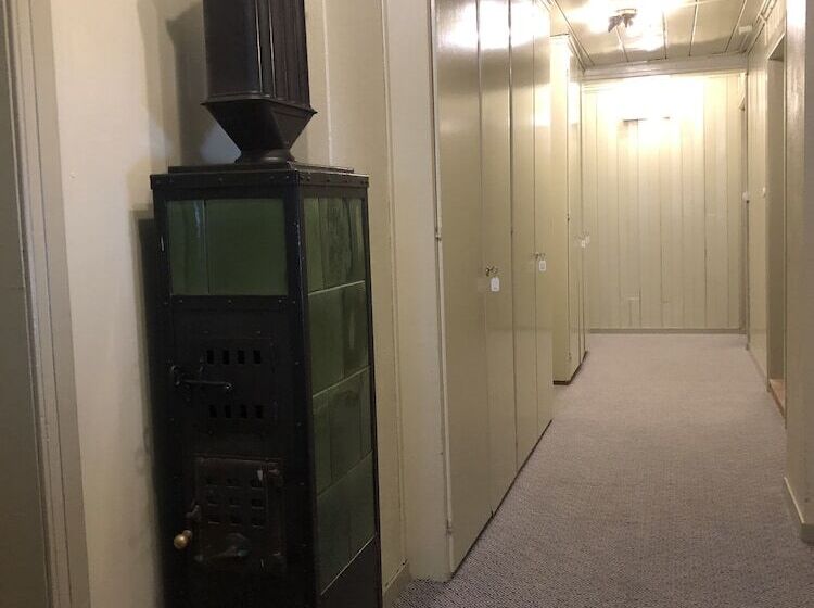 הוסטל Gasthaus Spinas