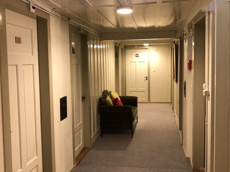 הוסטל Gasthaus Spinas