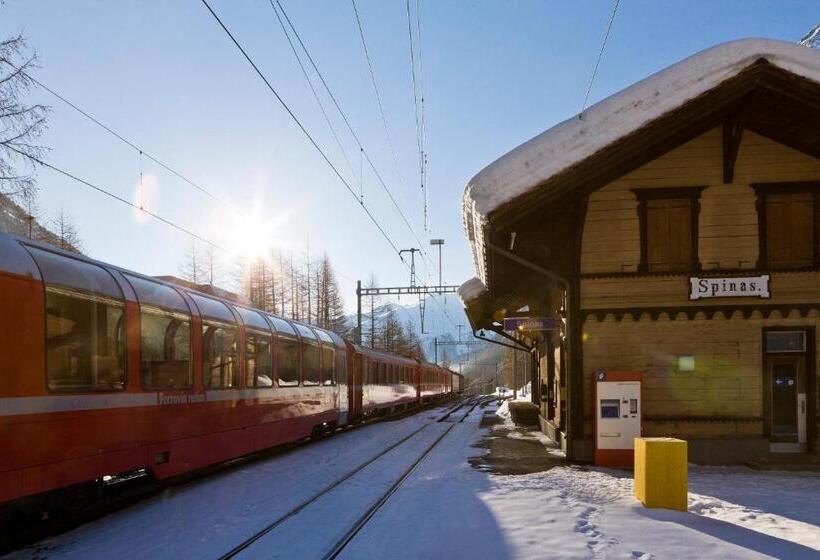 הוסטל Gasthaus Spinas