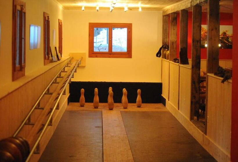 הוסטל Gasthaus Spinas