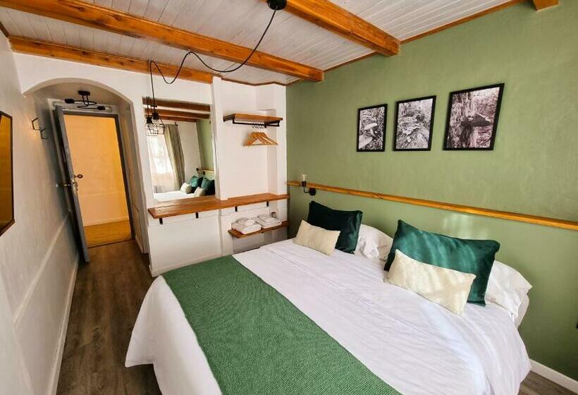 Общежитие Hosteria Las Lucarnas