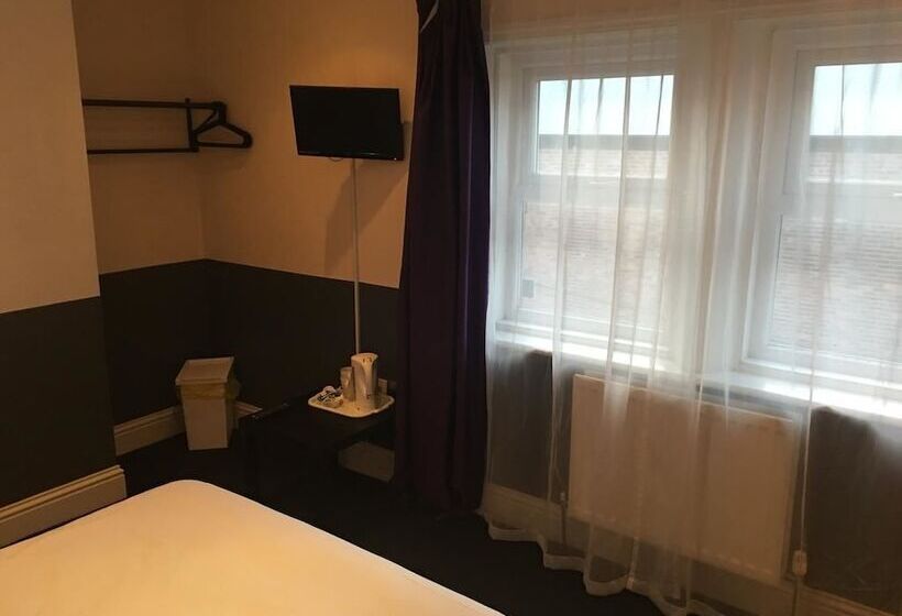 ユースホステル Manhattans