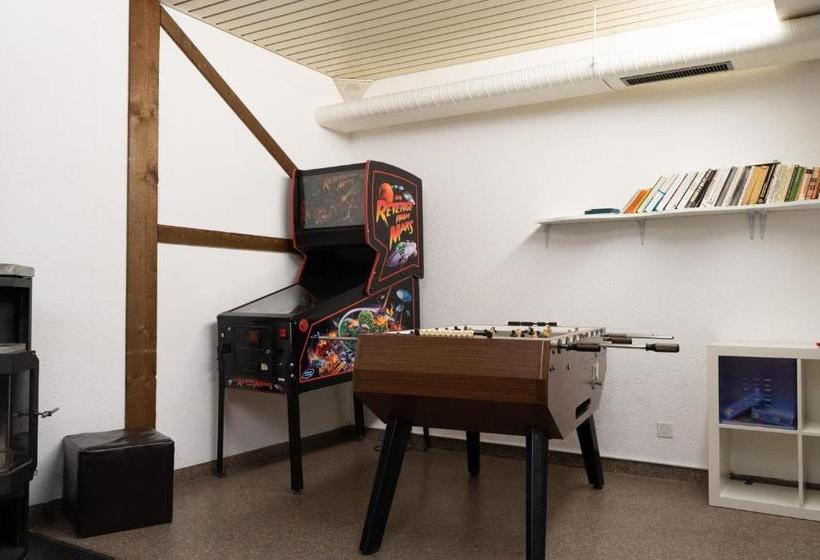 فندق صغير Mont Fort Swiss Lodge