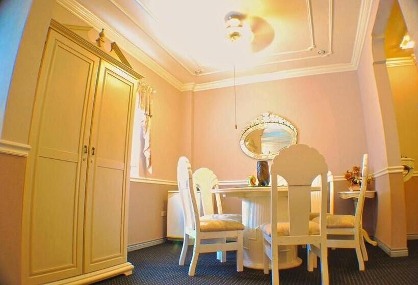 הוסטל Sm Travelodge