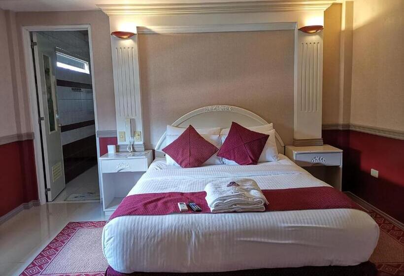 הוסטל Sm Travelodge