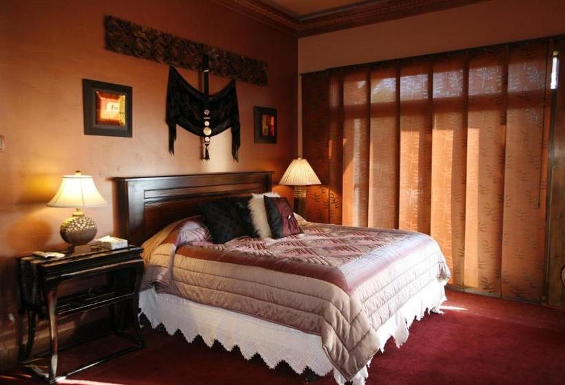 فندق صغير Swan River Inn