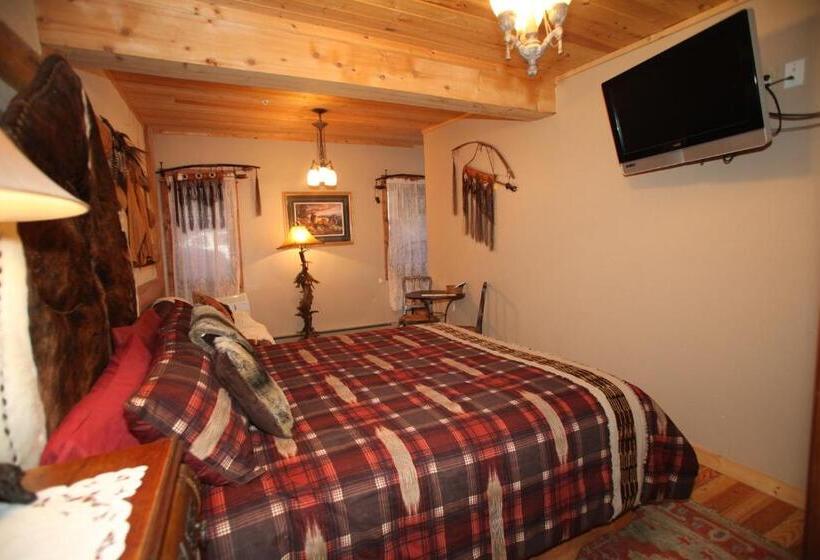 فندق صغير Swan River Inn