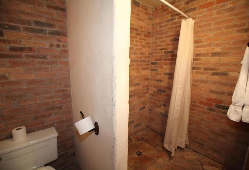 فندق صغير Swan River Inn