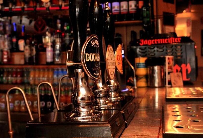 فندق صغير The Crown At Wells, Somerset