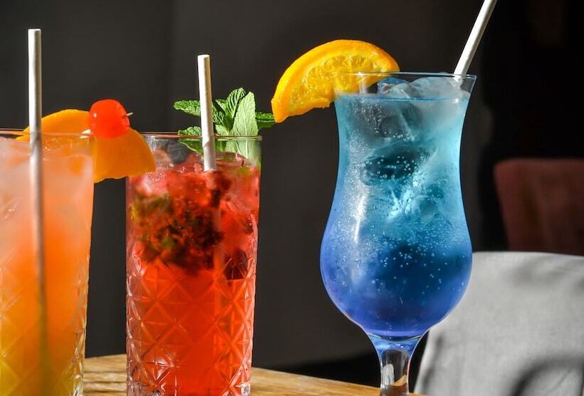 فندق صغير The Golden Fleece Inn