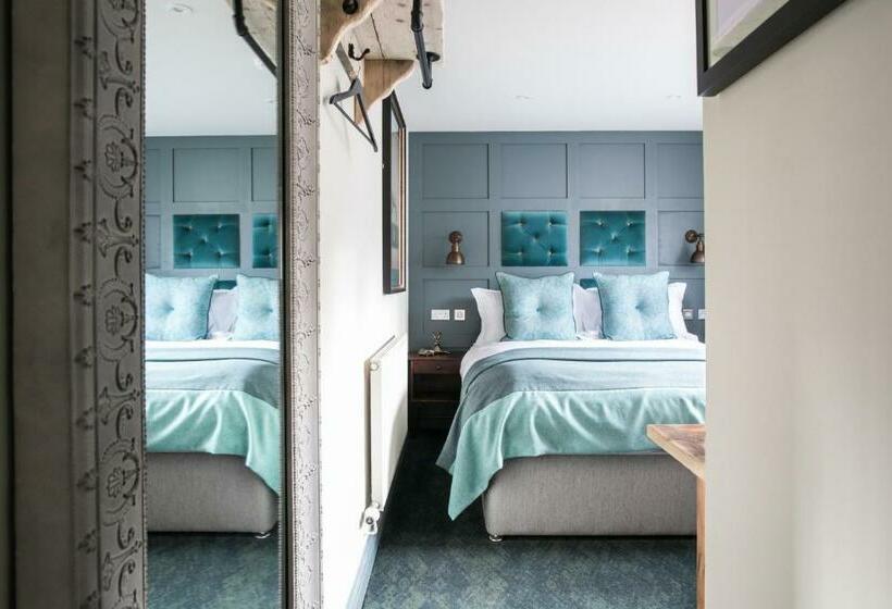 ユースホステル The Green Dragon Inn