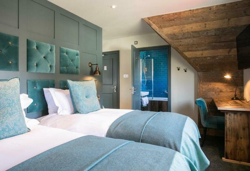 ユースホステル The Green Dragon Inn