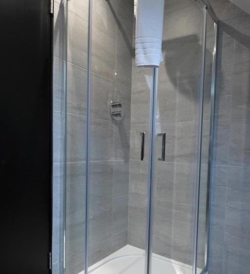 فندق صغير The Inn On Loch Lomond