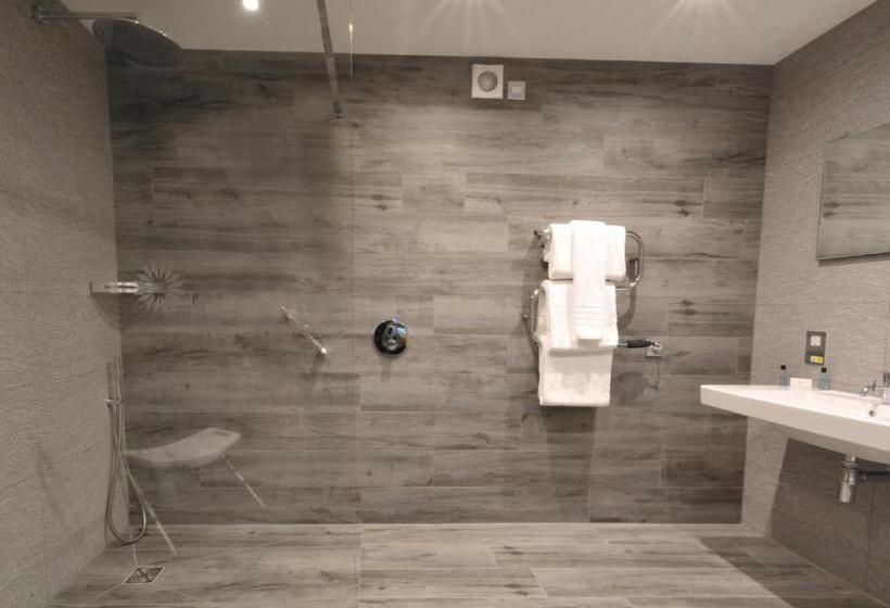 فندق صغير The Inn On Loch Lomond