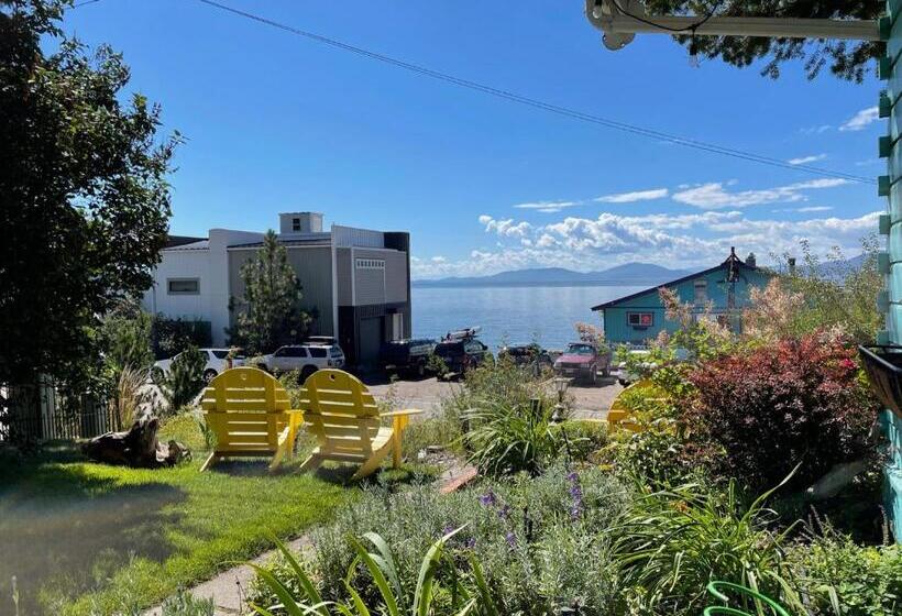 فندق صغير The Islander Inn