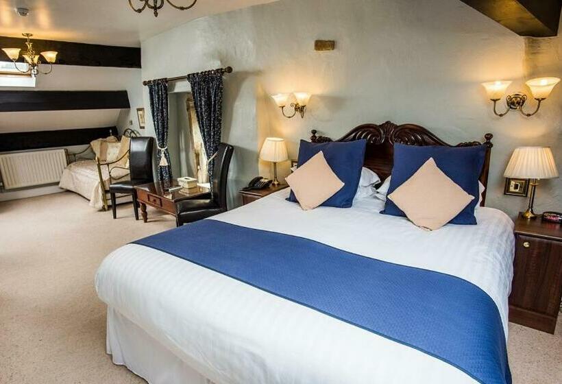 旅馆 The Old Bell Inn