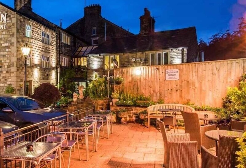 旅馆 The Old Bell Inn