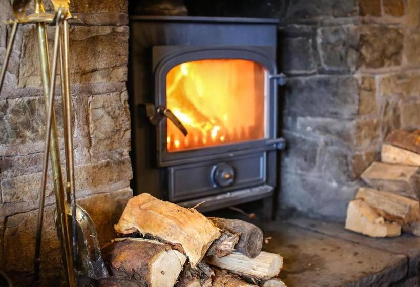 호스텔 The Plough Inn & Restaurant