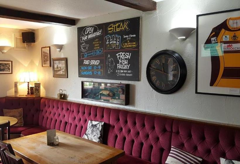 הוסטל The Rose And Crown