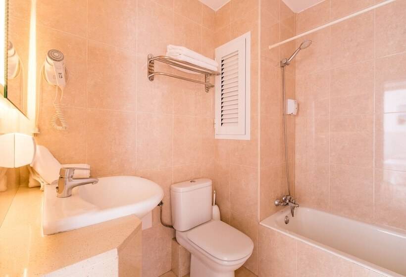 Apartamentos Avenida   Mc Apartamentos Ibiza