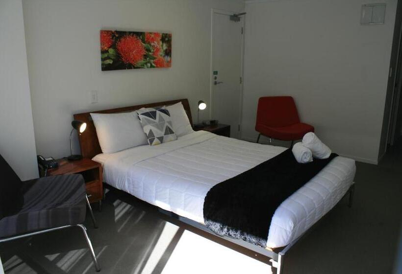 Atlas Suites And Apartments