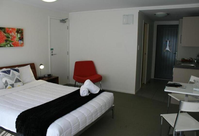 Atlas Suites And Apartments