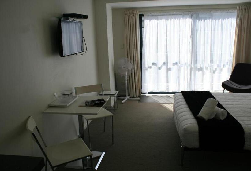 Atlas Suites And Apartments