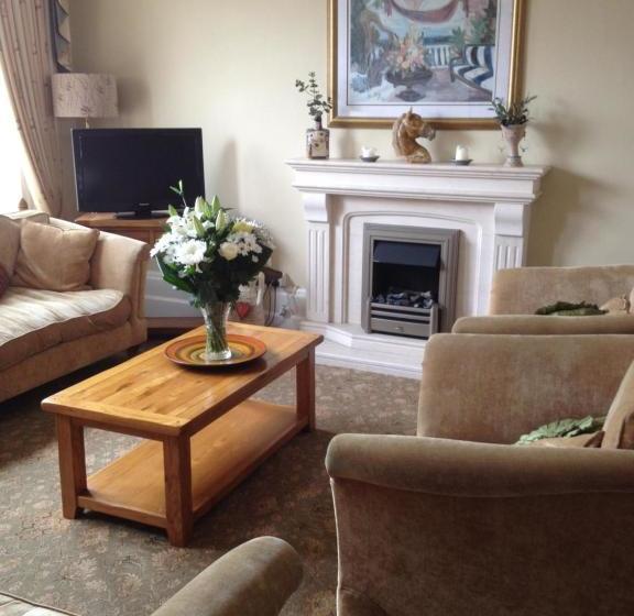 مبيت وإفطار The Bebington