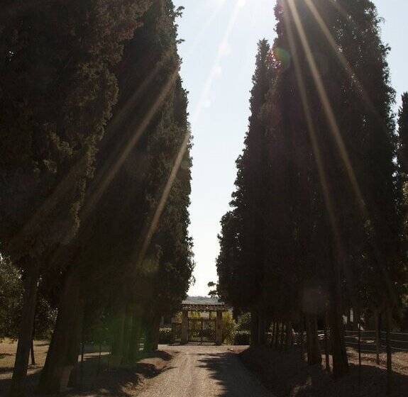 فندق Agriturismo Fattoria Rozzalupi