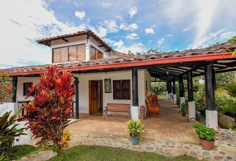 ホテル Alto De Los Andaquies