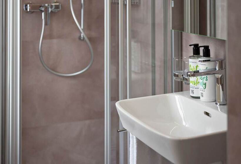 Hotel Bergidyll   Riders Haven