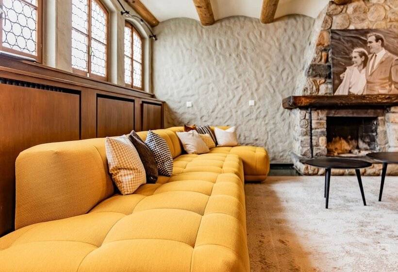 Hotel Bergidyll   Riders Haven